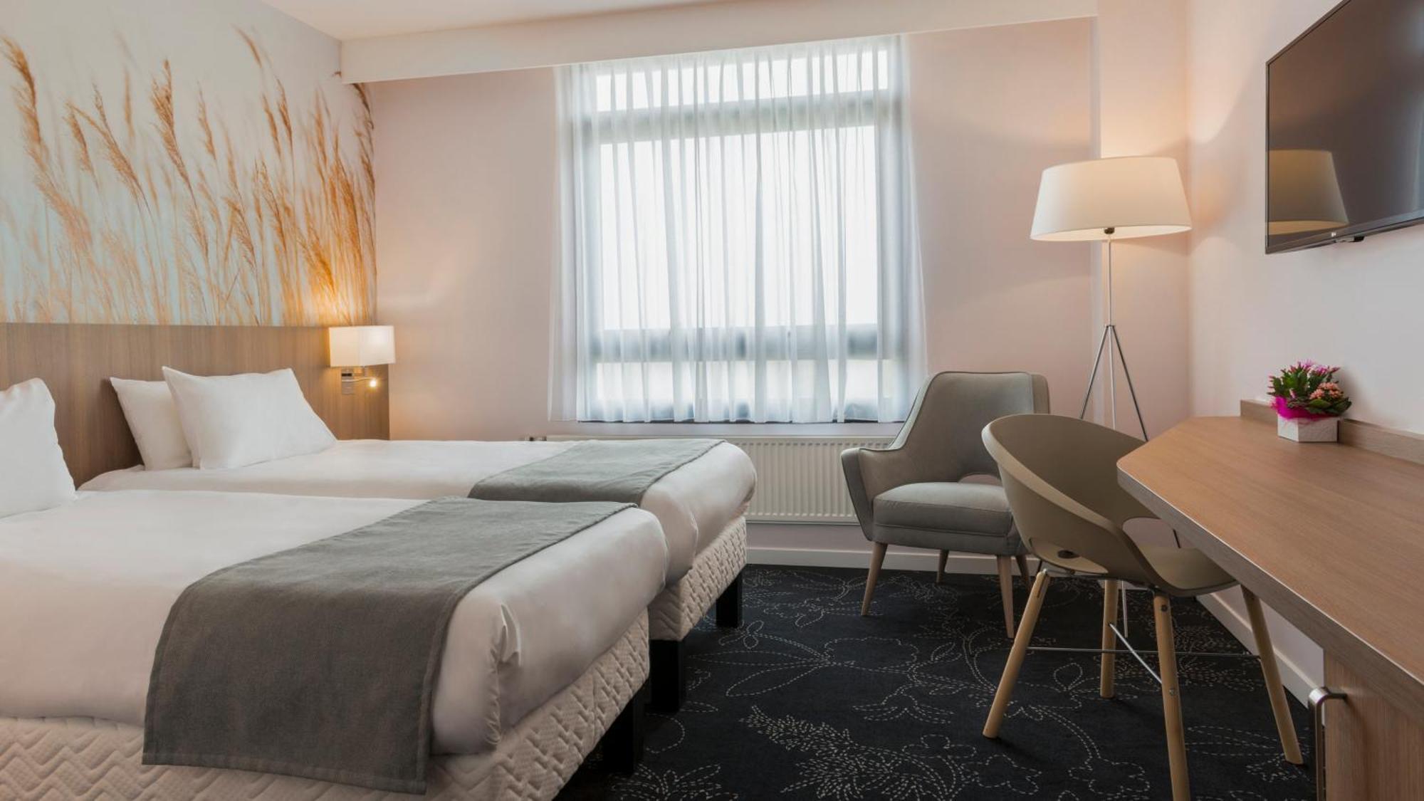 Holiday Inn Calais Coquelles By Ihg Экстерьер фото